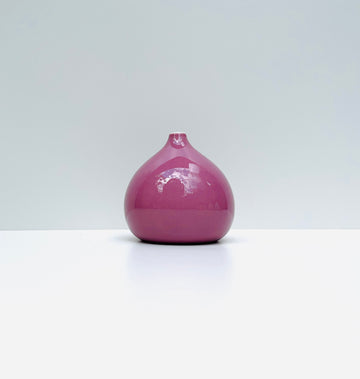 Contain Drop bud vase in lilac