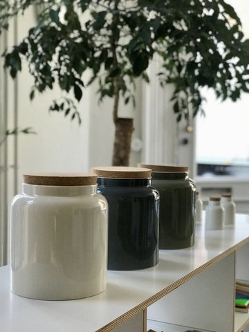 Contain jar in grey