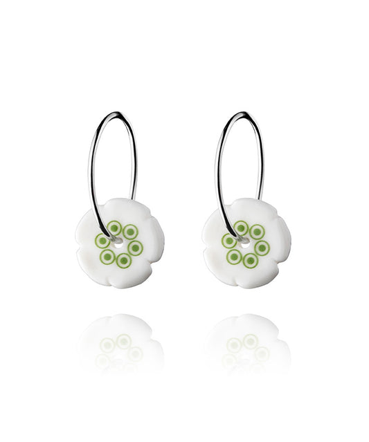 Flower hoop earrings in green